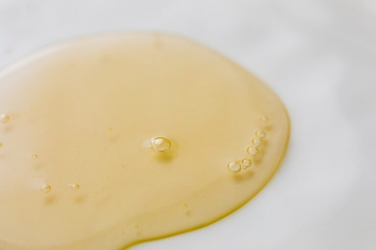 Double Cleansing, 2 Easy Steps That Minimize Breakouts From Makeup